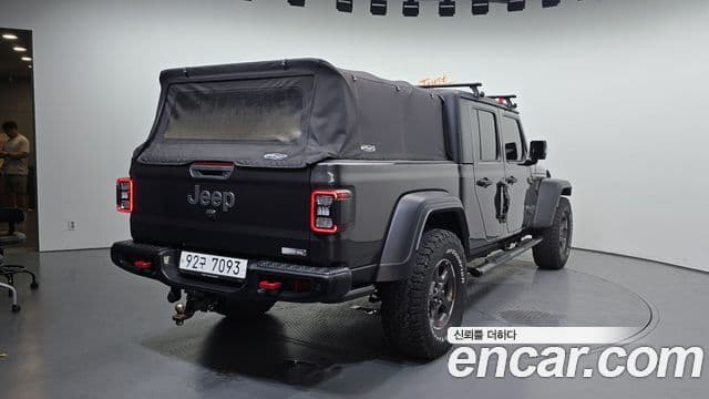 Jeep Gladiator 2021 — ფოტო 3/30