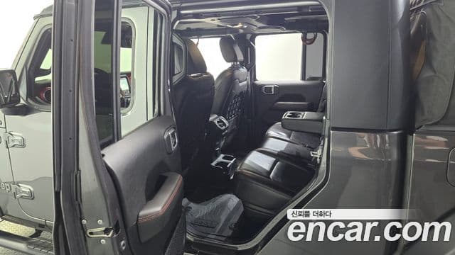 Jeep Gladiator 2021 — ფოტო 30/30