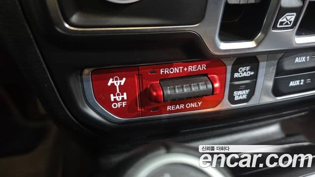 Jeep Gladiator 2021 — ფოტო 29/30