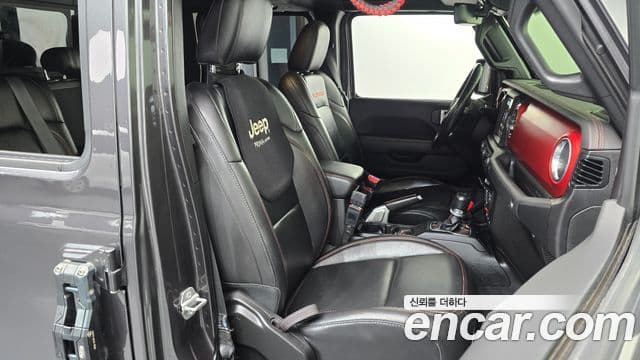 Jeep Gladiator 2021 — ფოტო 27/30