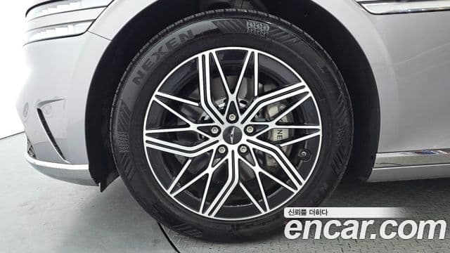 Genesis G90 2022 — ფოტო 5/20