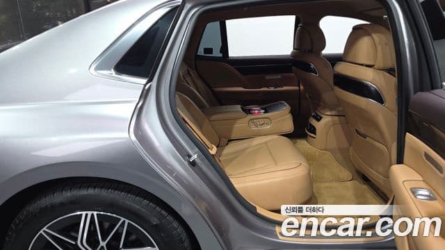 Genesis G90 2022 — ფოტო 11/20