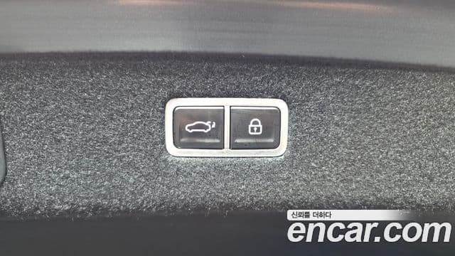 Genesis G90 2022 — ფოტო 16/20