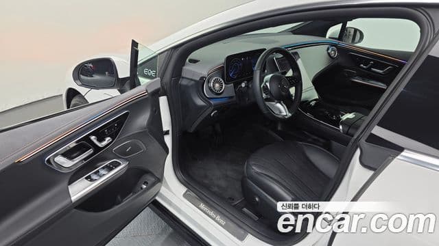 Mercedes-Benz EQE 2024 — ფოტო 18/30