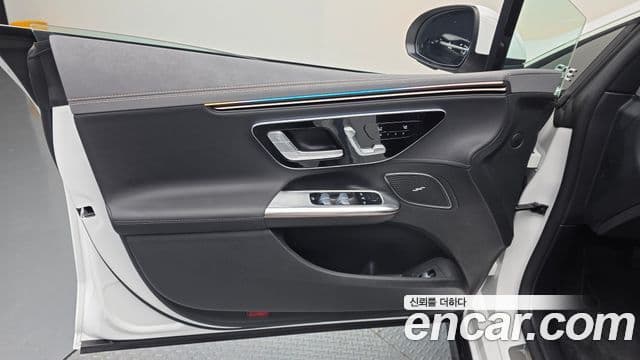 Mercedes-Benz EQE 2024 — ფოტო 7/30