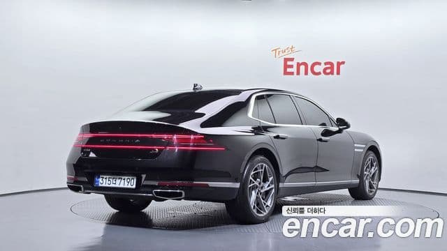 Genesis G90 2022 — Şəkil 2/20