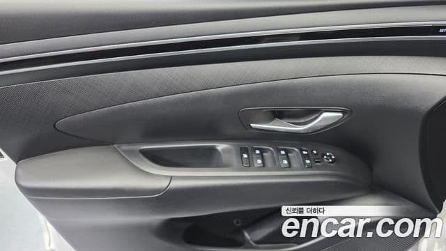 Hyundai Tucson Hybrid 2023 — ფოტო 8/37