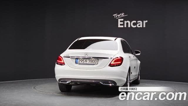 Mercedes-Benz C-Class 2020 — Фото 4/20