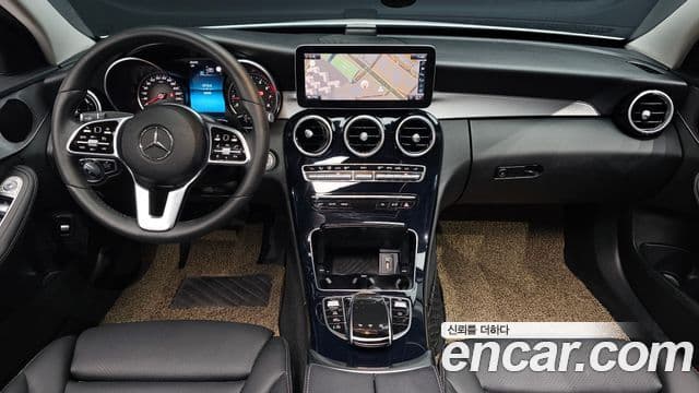 Mercedes-Benz C-Class 2020 — Фото 7/20