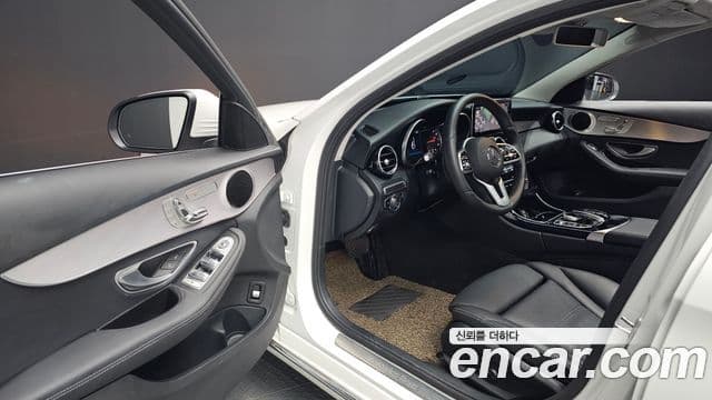 Mercedes-Benz C-Class 2020 — Фото 10/20