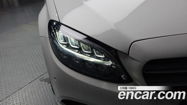 Mercedes-Benz C-Class 2020 — Şəkil 14/34