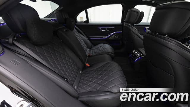 Mercedes-Benz S-Class 2025 — Photo 19/20