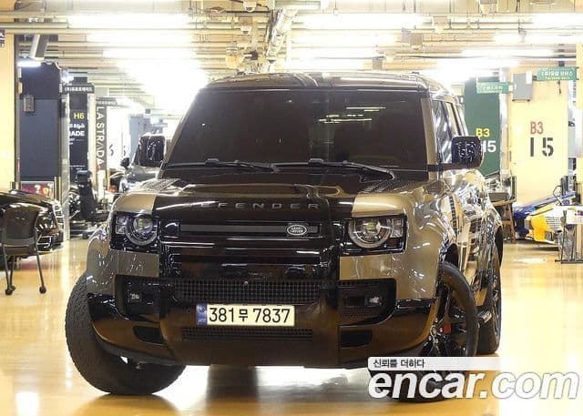 Land Rover Defender 2023 — ფოტო 9/20
