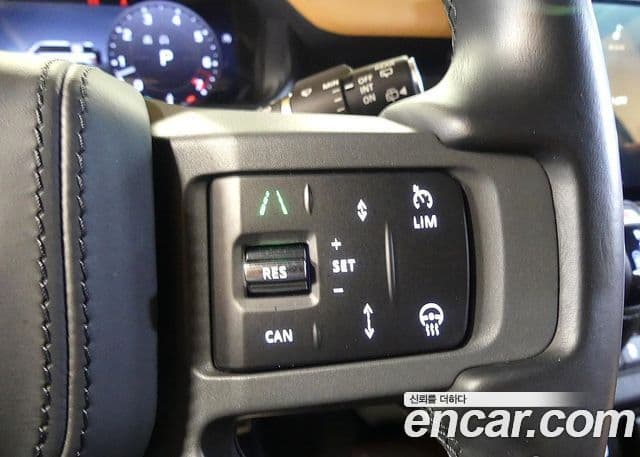 Land Rover Defender 2023 — ფოტო 15/20
