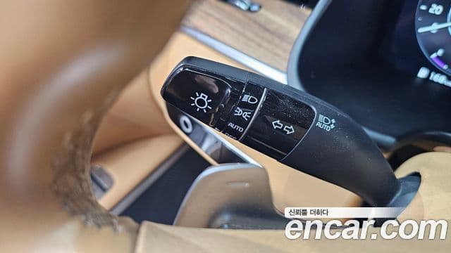 Kia The K9 2022 — Photo 28/34