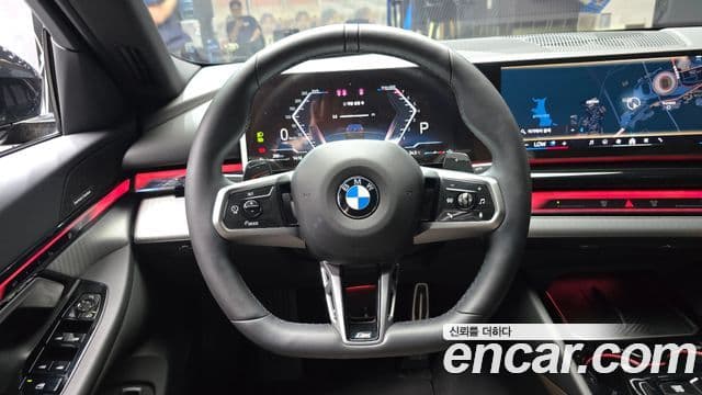 BMW 5 Series 2025 — ფოტო 13/20