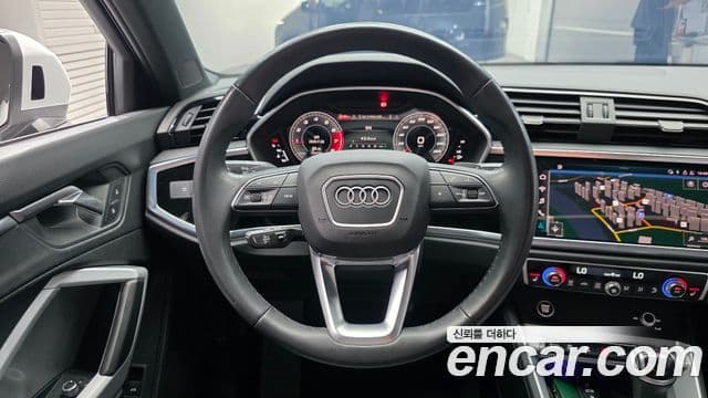 Audi Q3 2024 — Şəkil 13/20