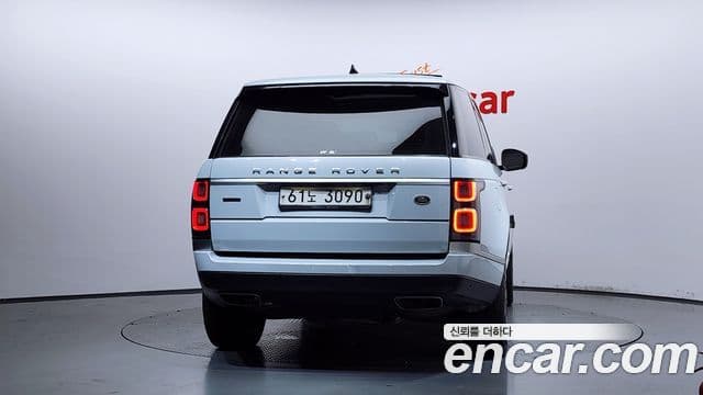 Land Rover Range Rover 2018 — Photo 6/20
