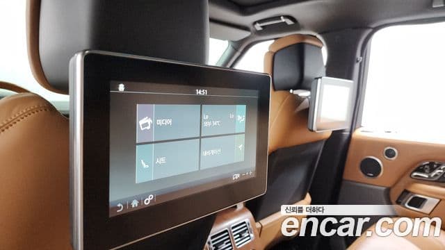 Land Rover Range Rover 2018 — Photo 12/20