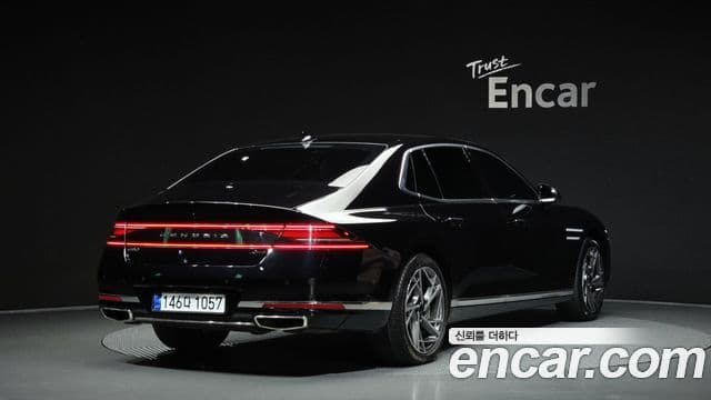 Genesis G90 2023 — ფოტო 2/20