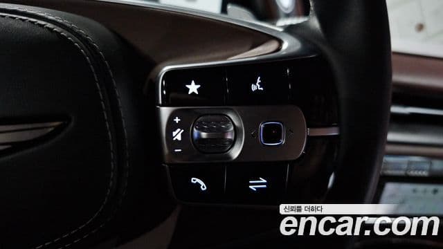 Genesis G90 2023 — Photo 2/36