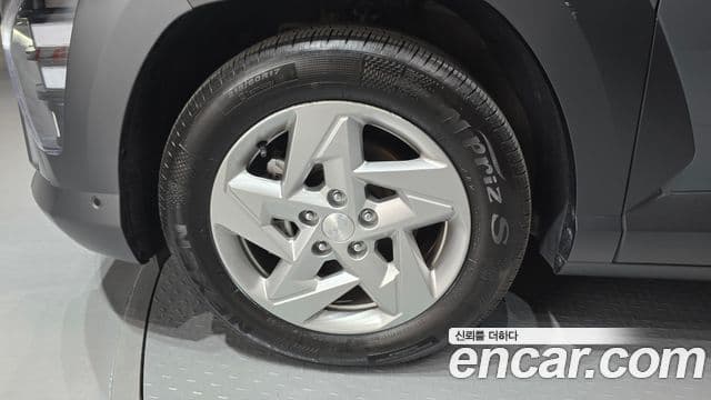 Hyundai Kona 2023 — Şəkil 5/20