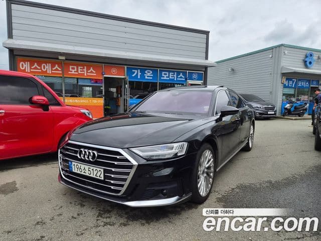 Audi A8 2021 — ფოტო 9/17