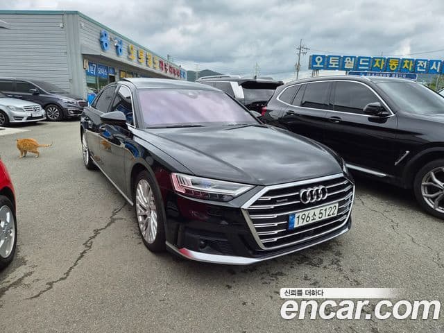 Audi A8 2021 — ფოტო 2/17