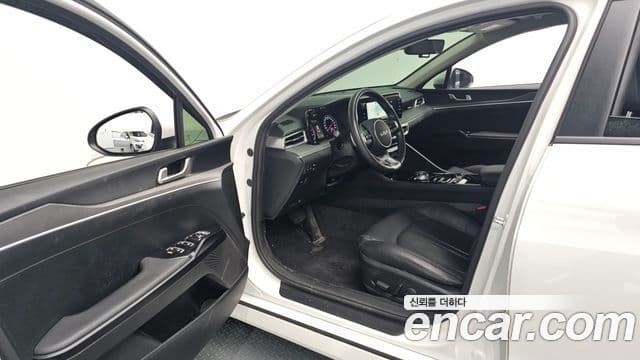 Kia K5 2022 — ფოტო 10/20