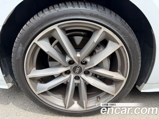 Audi A5 2022 — ფოტო 5/15