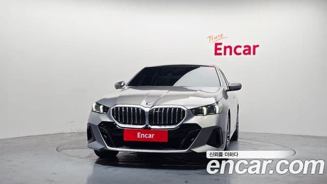 BMW 5 Series 2025 — ფოტო 3/20