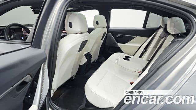 BMW 5 Series 2025 — ფოტო 11/20