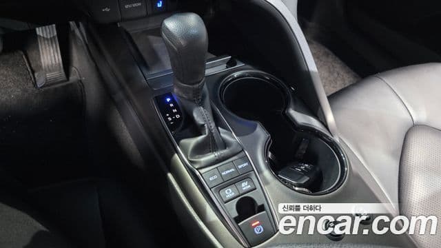 Toyota Camry 2024 — Şəkil 8/20