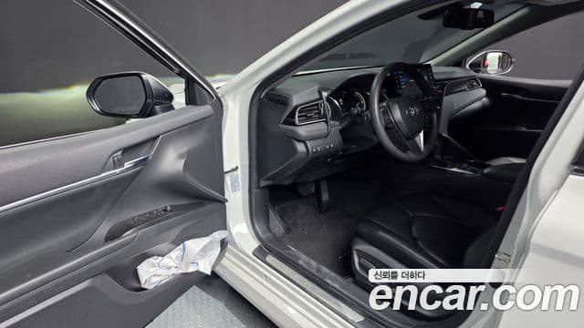 Toyota Camry 2024 — Şəkil 18/20