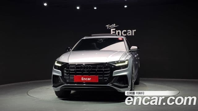 Audi Q8 2022 — Photo 13/39