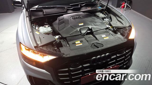 Audi Q8 2022 — Photo 27/39