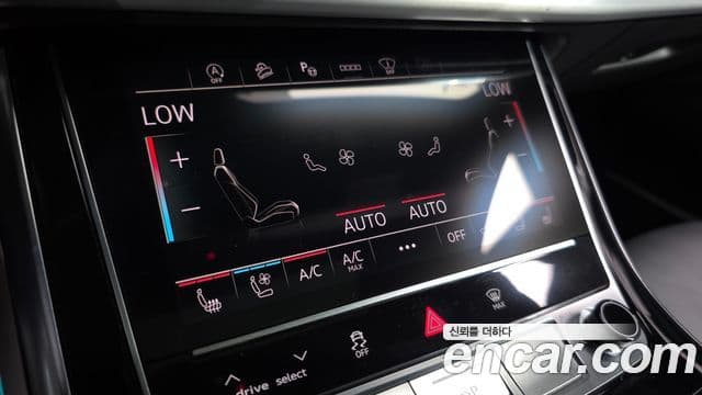Audi Q8 2022 — Photo 15/39