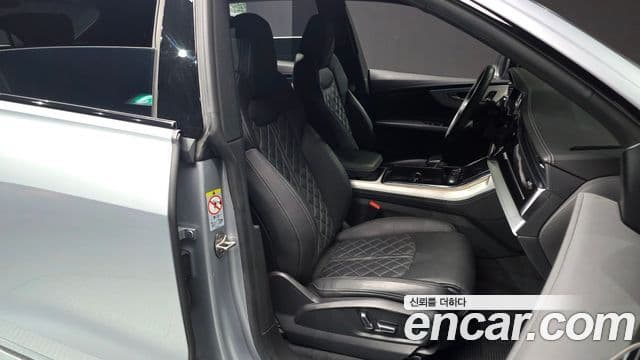 Audi Q8 2022 — Photo 30/39