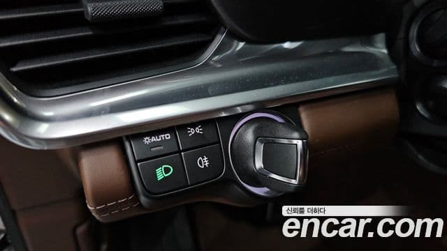 Porsche Panamera 2023 — Photo 37/38