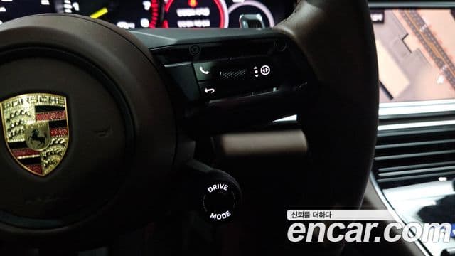 Porsche Panamera 2023 — Photo 35/38