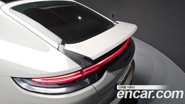 Porsche Panamera 2023 — Photo 24/38
