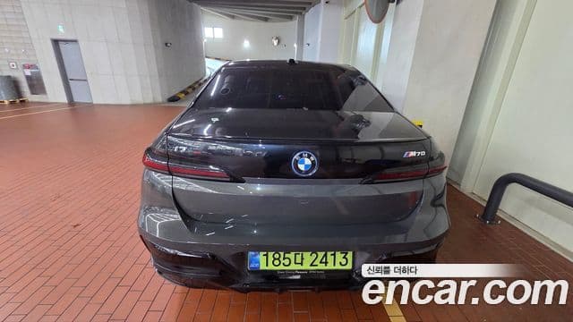 BMW i7 2025 — ფოტო 3/5