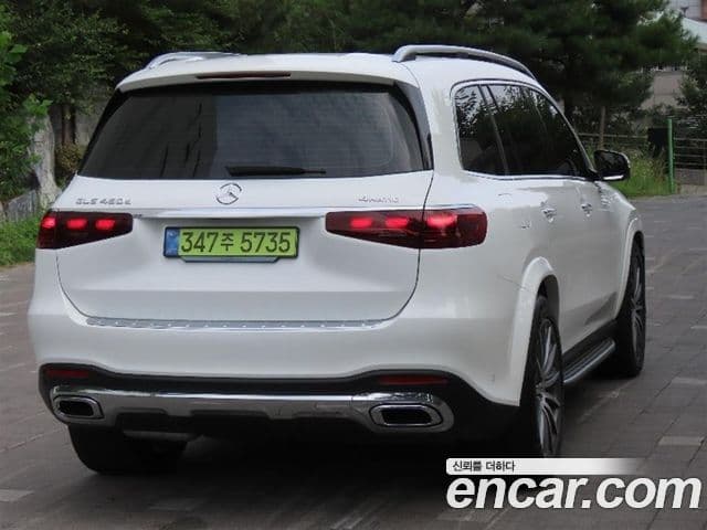 Mercedes-Benz GLS-Class 2025 — Photo 2/20