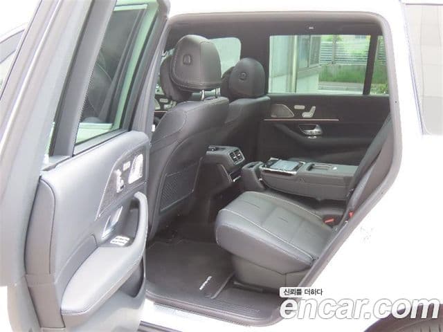 Mercedes-Benz GLS-Class 2025 — Photo 11/20