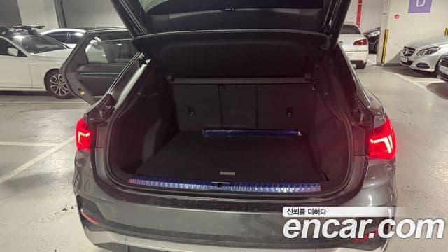 Audi Q3 2022 — Şəkil 10/12