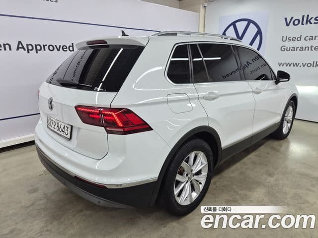 Volkswagen Tiguan 2020 — Photo 10/19