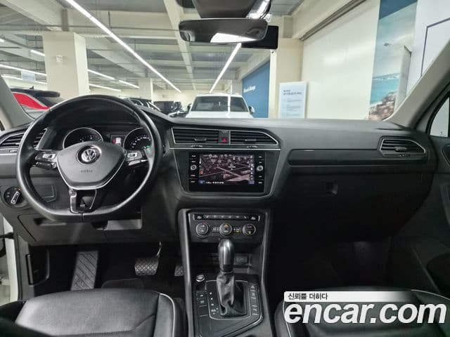 Volkswagen Tiguan 2020 — Photo 1/19