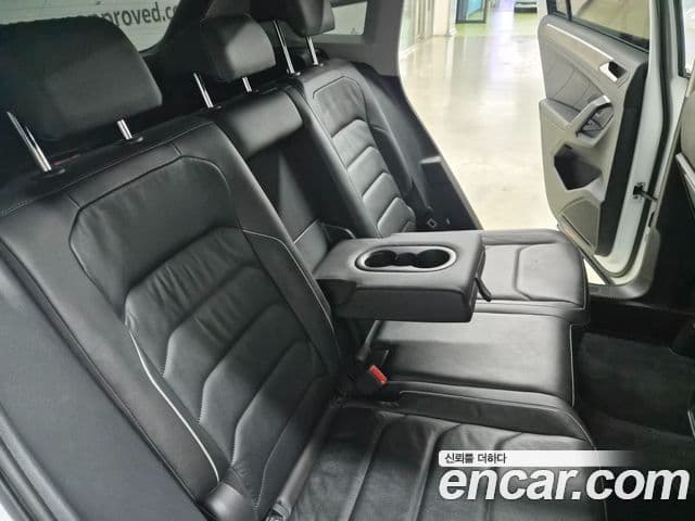 Volkswagen Tiguan 2020 — Photo 6/19