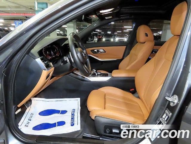 BMW 3 Series 2022 — ფოტო 5/19