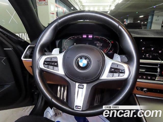 BMW 3 Series 2022 — ფოტო 6/19